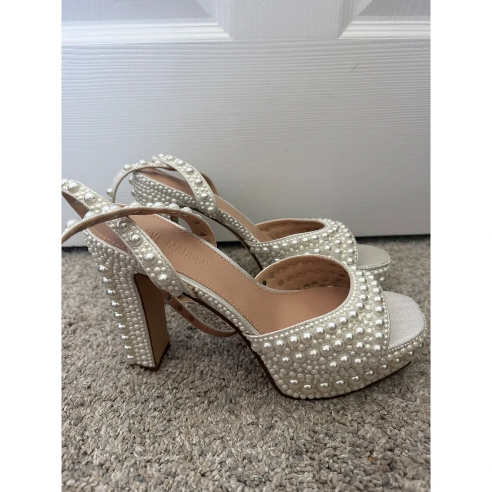 Steve Madden Assured Platform Sandal – Pearl White – Women's Size 8 – Like New - Picture 3 of 7